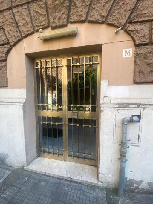 Domus Viola In San Giovanni Рим Екстериор снимка